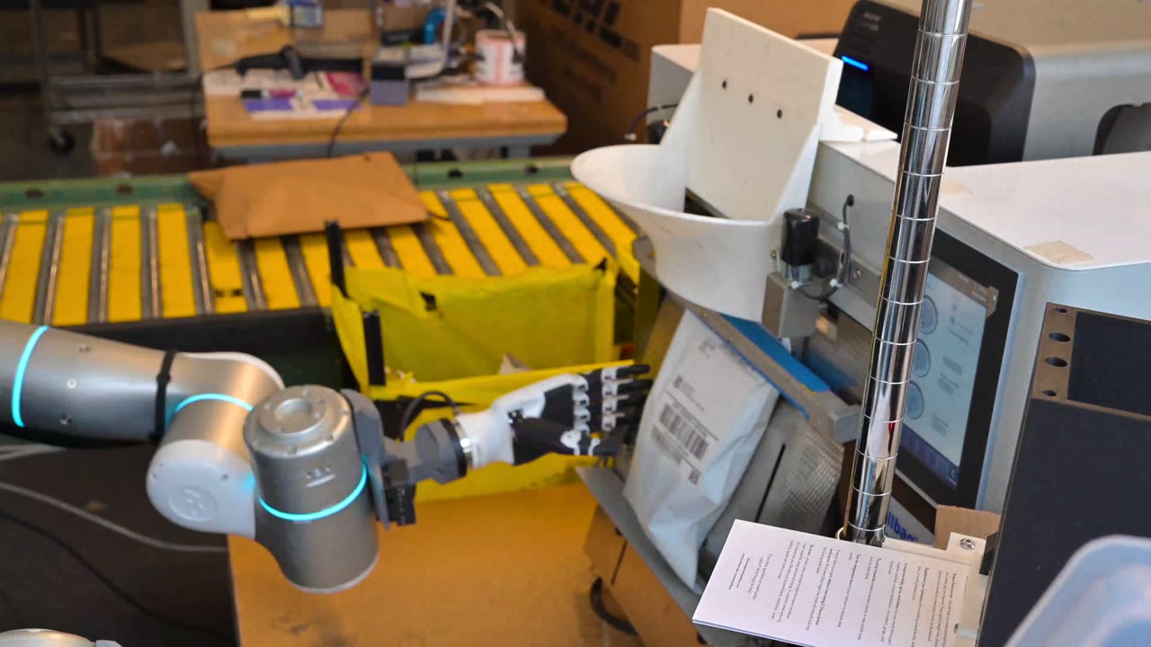 Ultra Intelligent Robot Packaging video preview